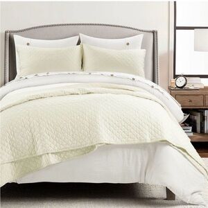 Elegant Cream Belgian Linen/Cotton Quilt&Shams Ivory